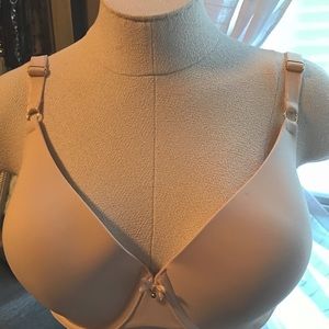 Light nude Demi bra NWT